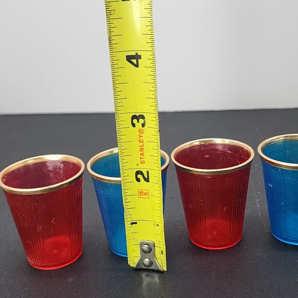 Vintage Plastic Shot Glasses Retro Red and Blue Made in Hong Kong - Lot of 4 - Picture 6 of 7